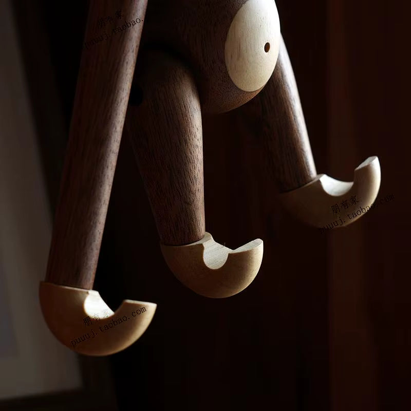 Nordisk Träapa – En Tidlös Designvän